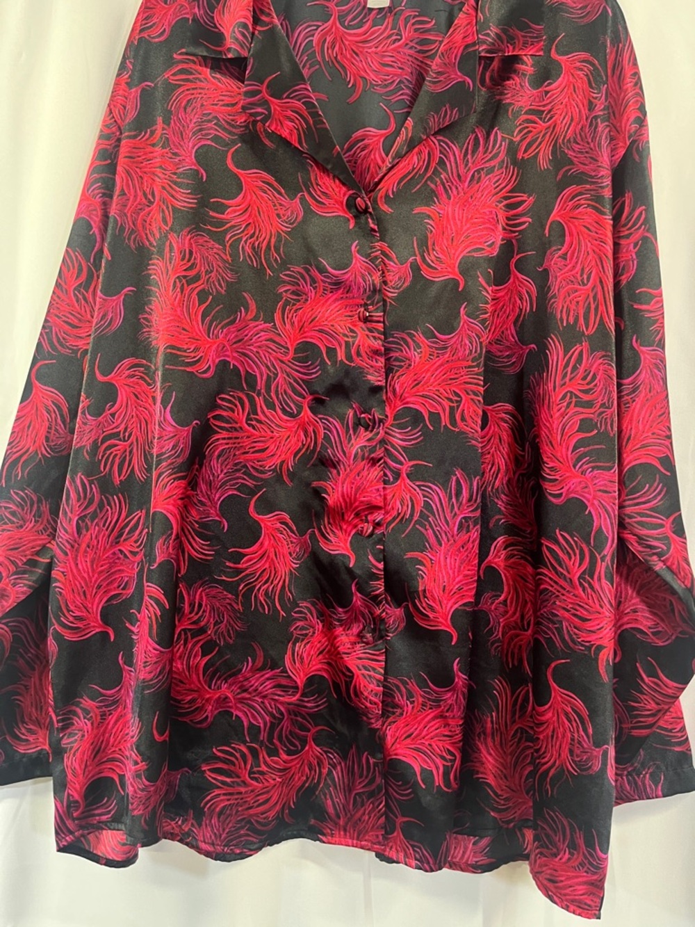 Cacique Black and Hot Pink Feather-Print Satin Pajama Set - Picture 3 of 6